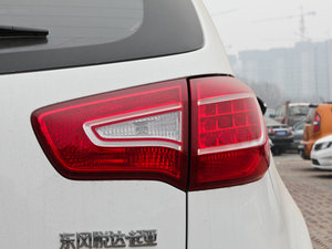 2012款2.0L GLS 自动两驱版 尾灯