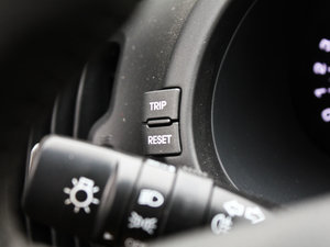 20122.0L GLS ԄӃ п؅^