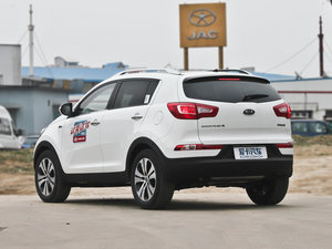 2012款2.0L NAVI 自动两驱版 左后45度