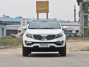 2012款2.0L NAVI 自动两驱版 正前