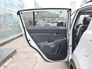 2012款2.0L NAVI 自动两驱版 左后车门