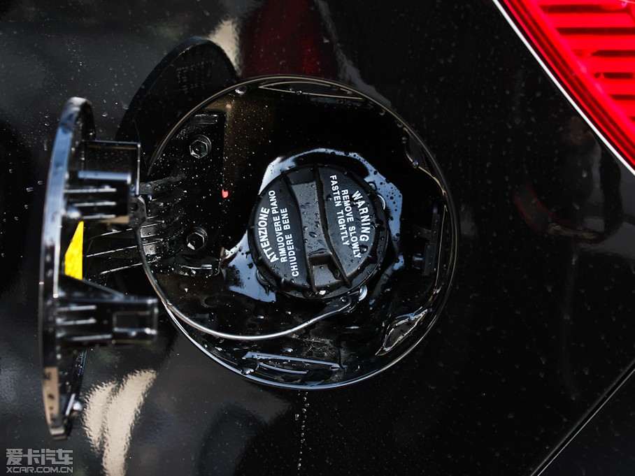 2012������K2�Ɏ� 1.4 GL �ք�