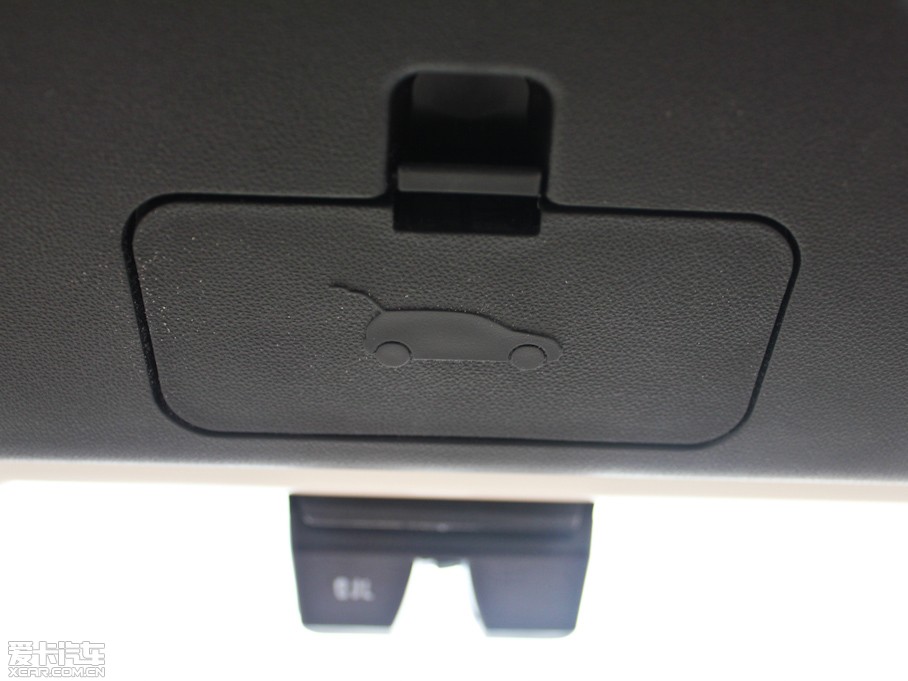 2012㠖 1.6L Premium