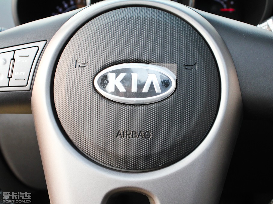 2012㠖 1.6L Premium