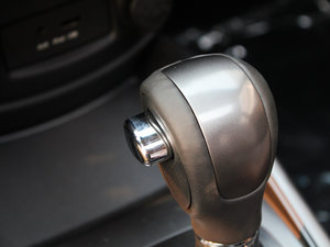 2012款1.6L Premium 中控区