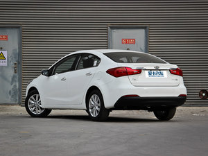 2013款1.6L 手动GLS 左后45度
