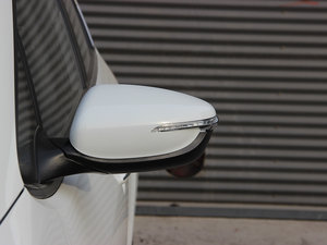 2013款1.6L 手动GLS 后视镜