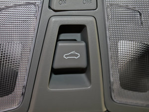 2012款2.0L DLX 自动 空间座椅
