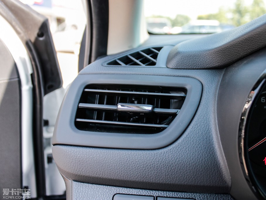 2012K2 1.4L GLS քӼo