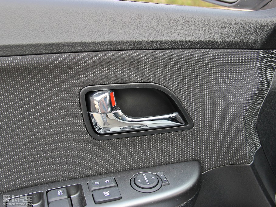 2012K2 1.4L GLS ԄӼo