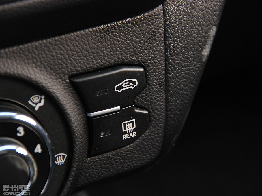 2012K2 1.4L GLS ԄӼo