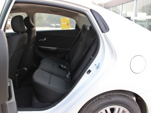 東風悅達起亞2012款起亞K2三廂