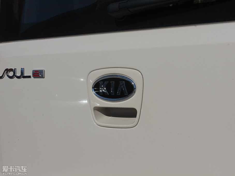 2013㠖 1.6L Premium Ԅ