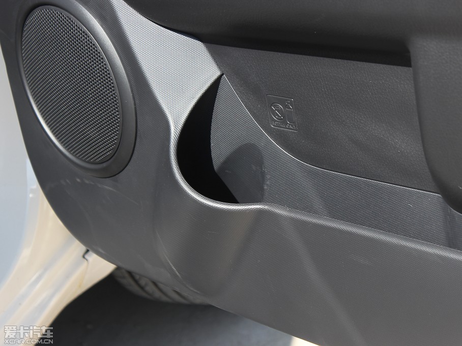 2013㠖 1.6L Premium Ԅ