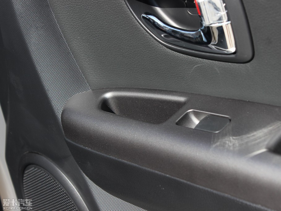 2013㠖 1.6L Premium Ԅ