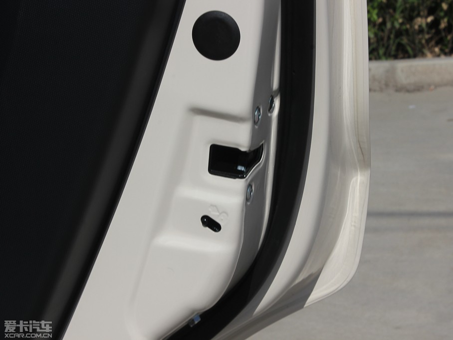 2013㠖 1.6L Premium Ԅ