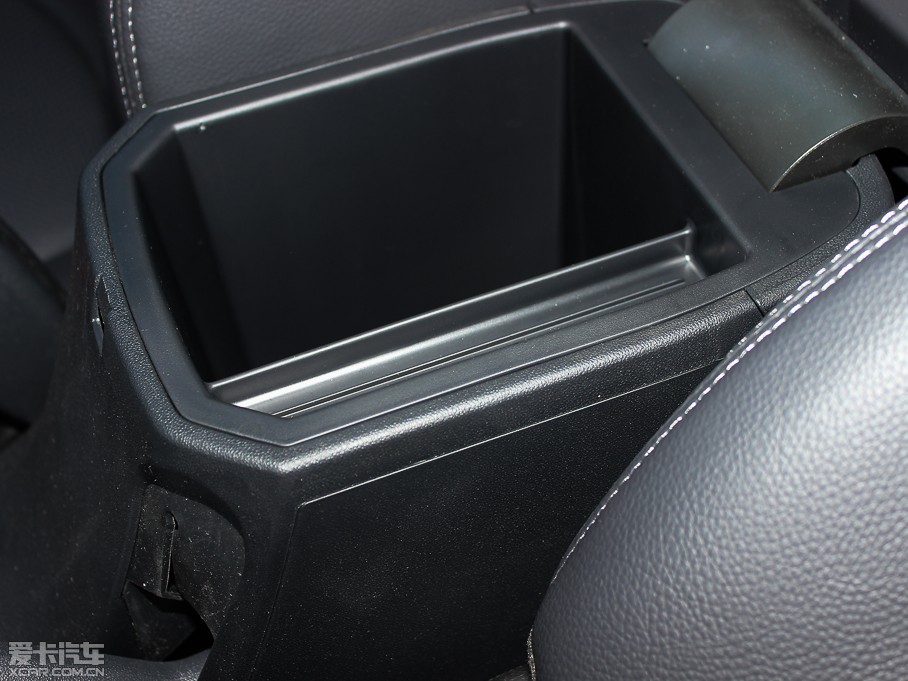 2013㠖 1.6L Premium Ԅ(dng)