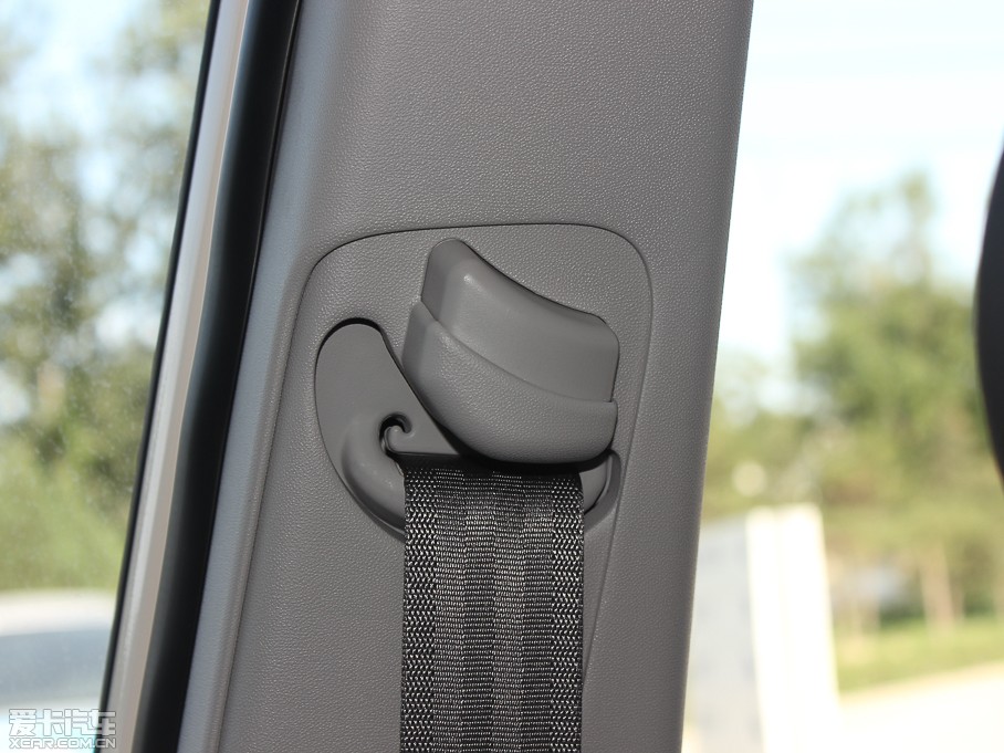 2013㠖 1.6L Premium Ԅ