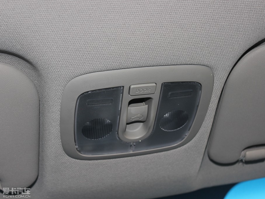 2013㠖 1.6L Premium Ԅ