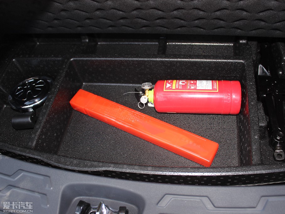 2013㠖 1.6L Premium Ԅ