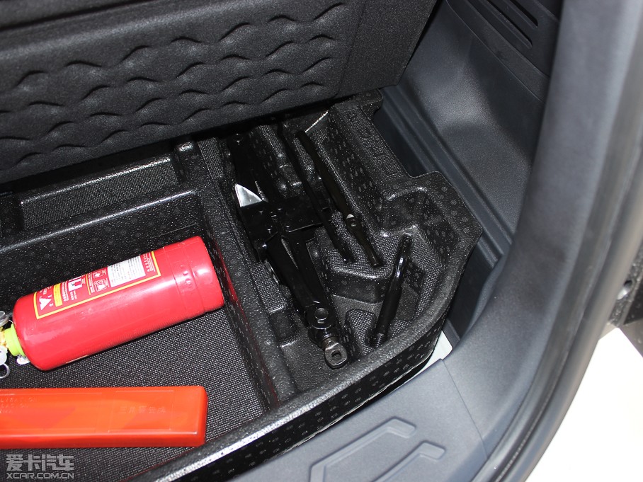 2013㠖 1.6L Premium Ԅ