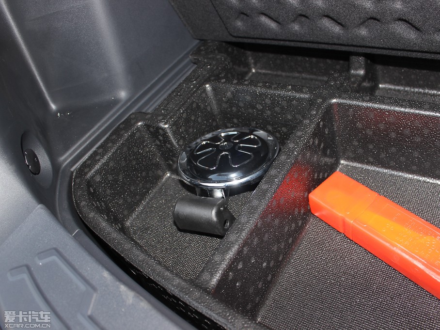 2013㠖 1.6L Premium Ԅ