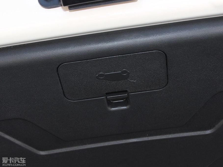 2013㠖 1.6L Premium Ԅ(dng)