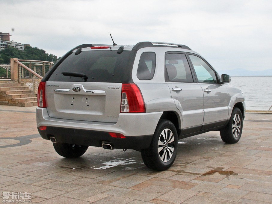 2013ʨ 2.0Premium Զ