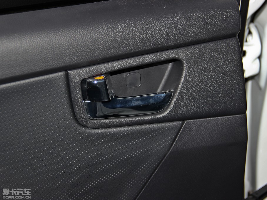 2013{ 2.0DLX ԄӃ(q)