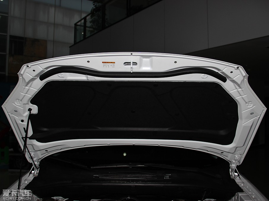 2013{ 2.0DLX ԄӃ(q)