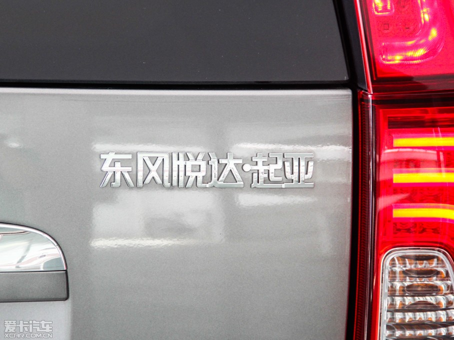 2013��{�� 2.0GLS �Ԅ�(d��ng)���(q��)��