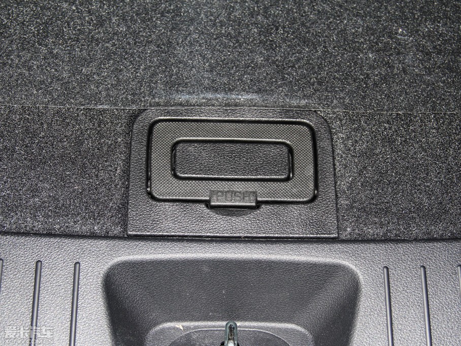 2013{ 2.0GLS Ԅ(dng)(q)