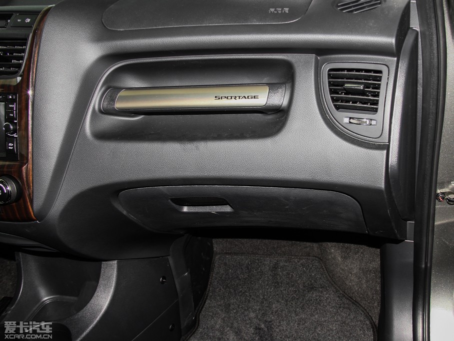 2013{ 2.0GLS ԄӃ(q)