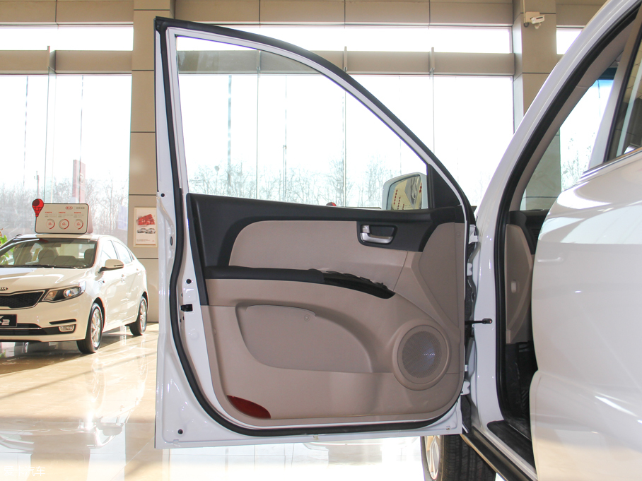 2013��{�� 2.0GL �քӃ���