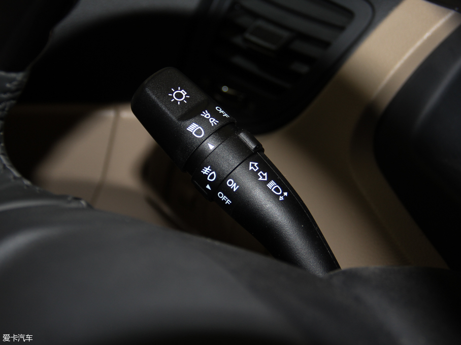 2013{ 2.0GL ք(dng)(q)