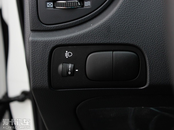 東風悅達起亞2013款獅跑 東風悅達起亞2013款獅跑