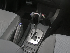 2013款2.0Premium 自动两驱版 中控区