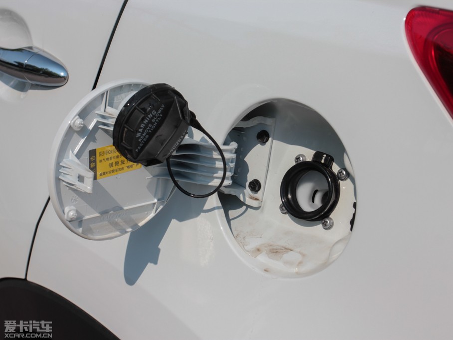 2014 2.0L Premium ԄӃ(q)