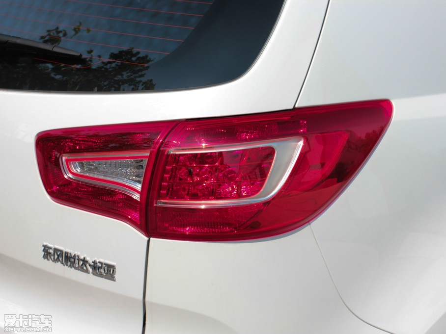 2014 2.0L Premium ԄӃ