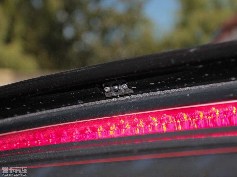 2014 2.0L Premium ԄӃ