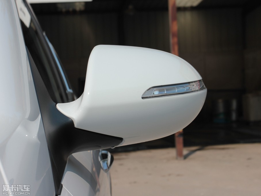 2014 2.0L Premium ԄӃ