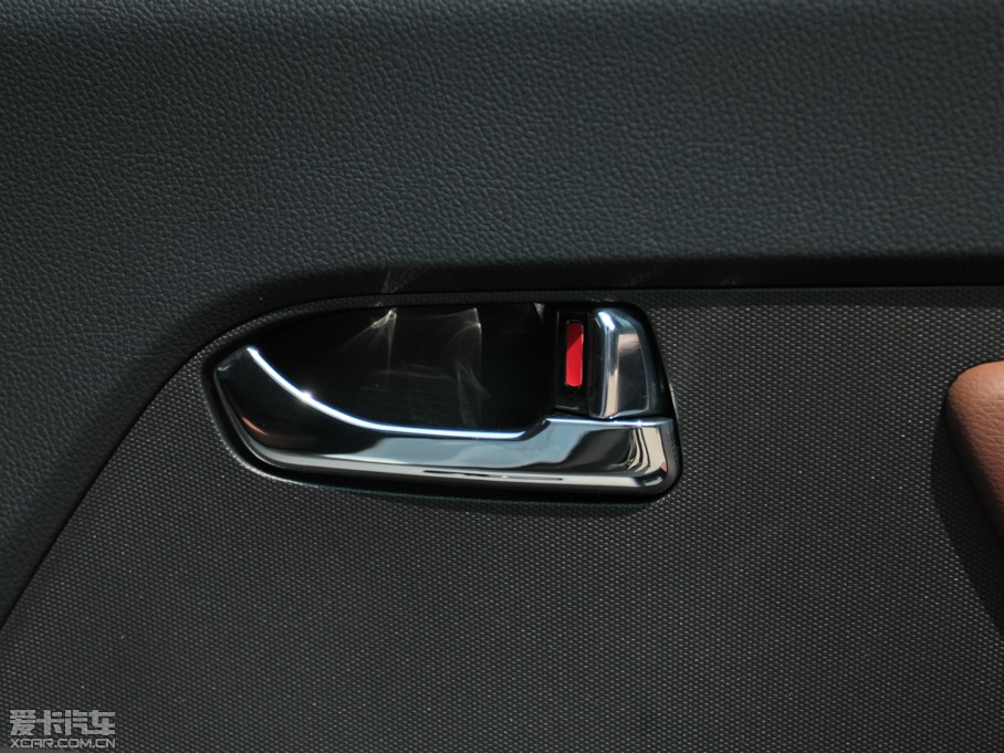 2014 2.0L Premium ԄӃ