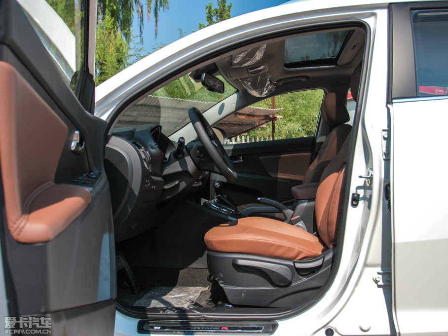 2014 2.0L Premium ԄӃ