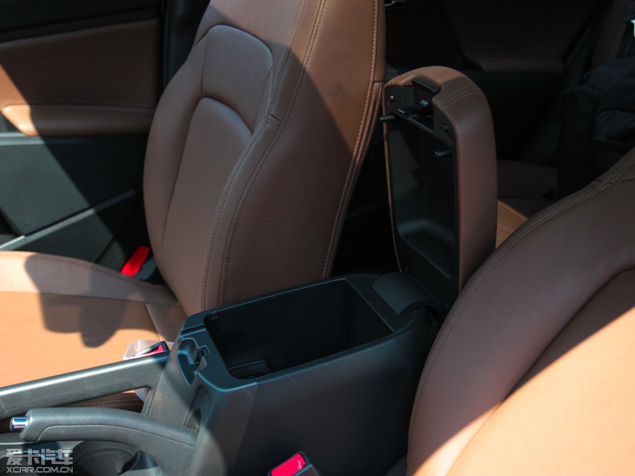 2014 2.0L Premium ԄӃ