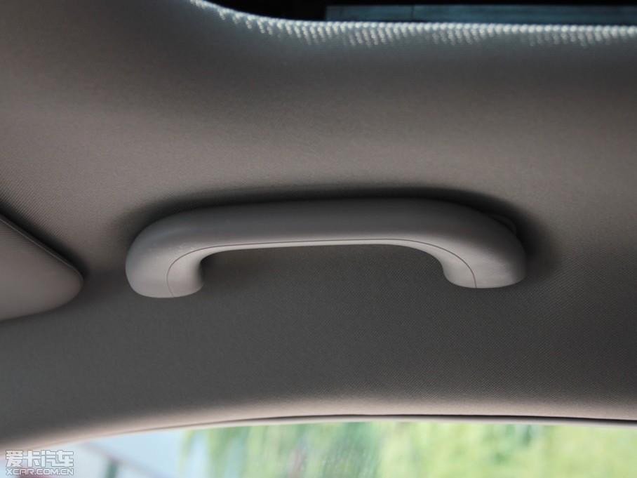 2014 2.0L Premium ԄӃ