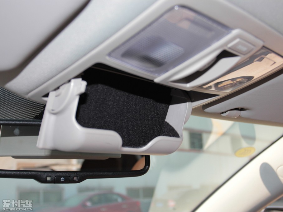 2014 2.0L Premium ԄӃ