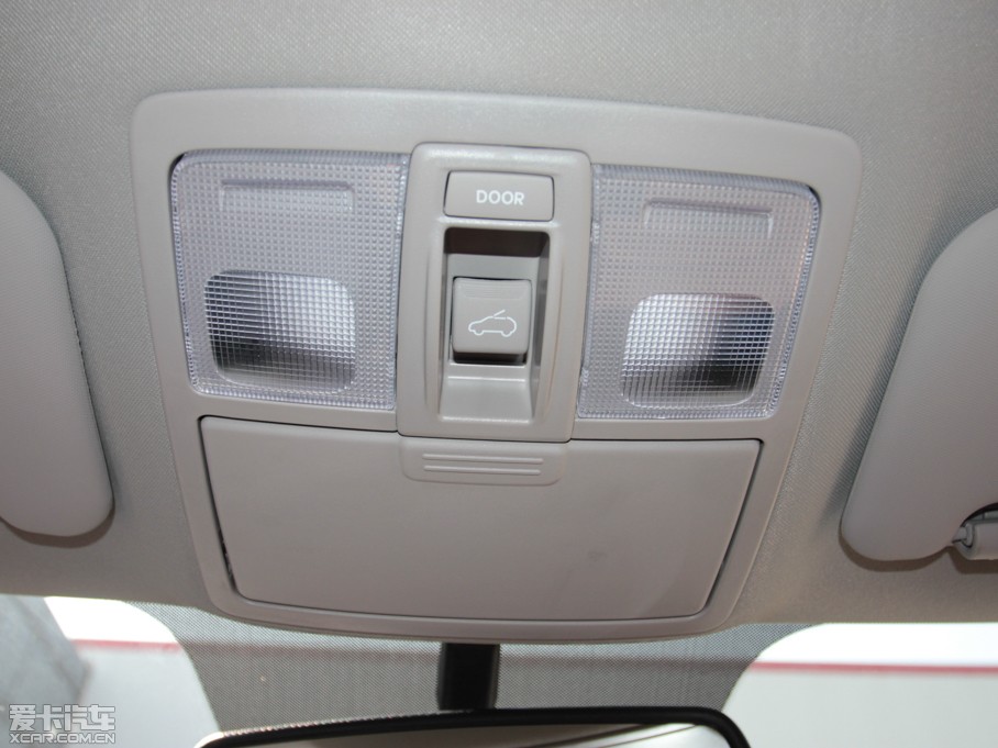 2014 2.0L Premium ԄӃ