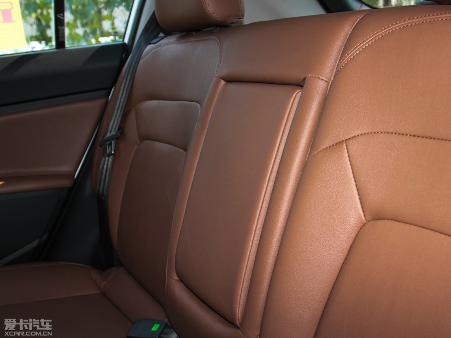 2014 2.0L Premium ԄӃ