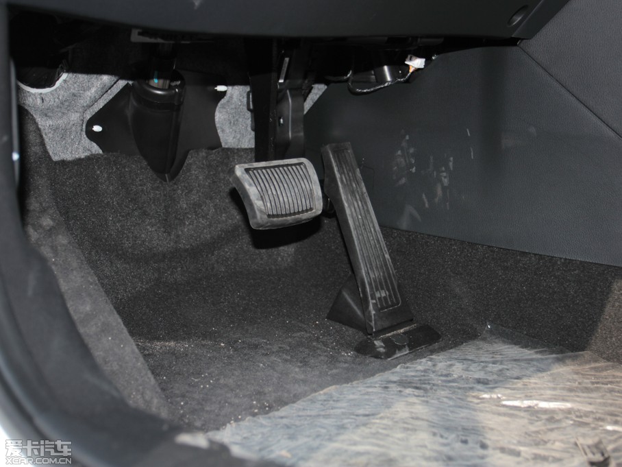 2014 2.0L Premium ԄӃ