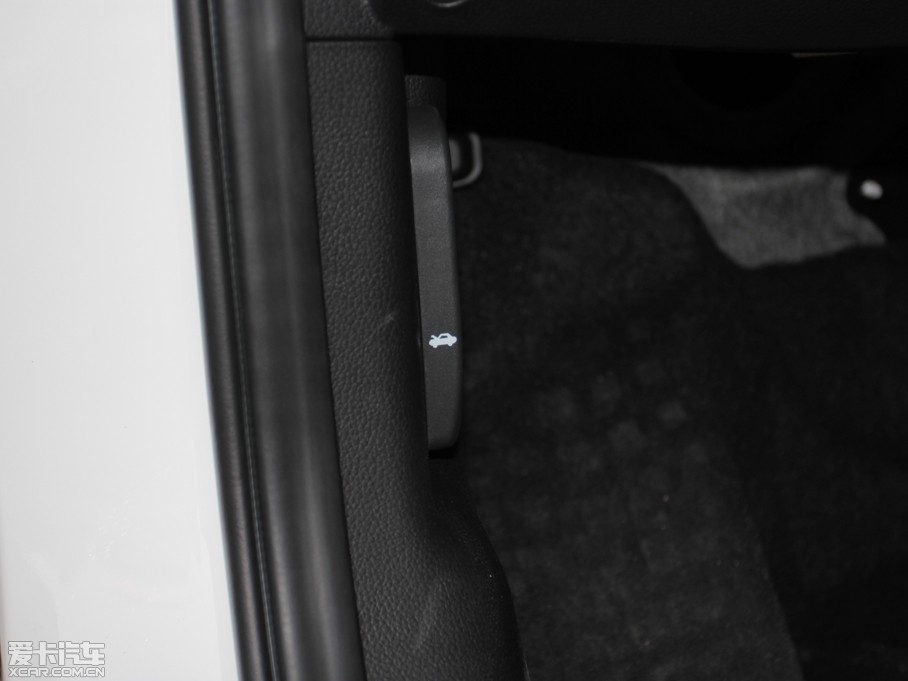 2014 2.0L Premium ԄӃ